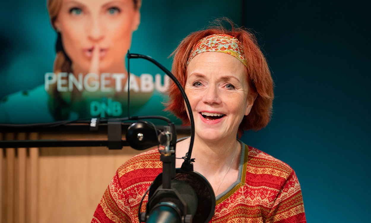 Mari Maurstad spiller inn Pengetabu med Silje Sandmæl.