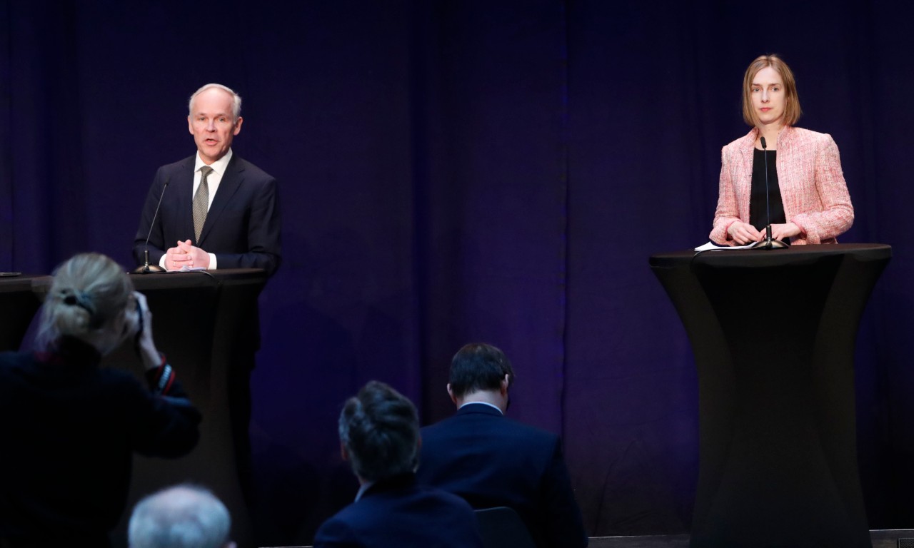 Jan Tore Sanner og gjeringen holder torsdag kveld pressekonferanse om kompensasjonsFinansminister Jan Tore Sanner (H) og næringsminister Iselin Nybø¸ (V).