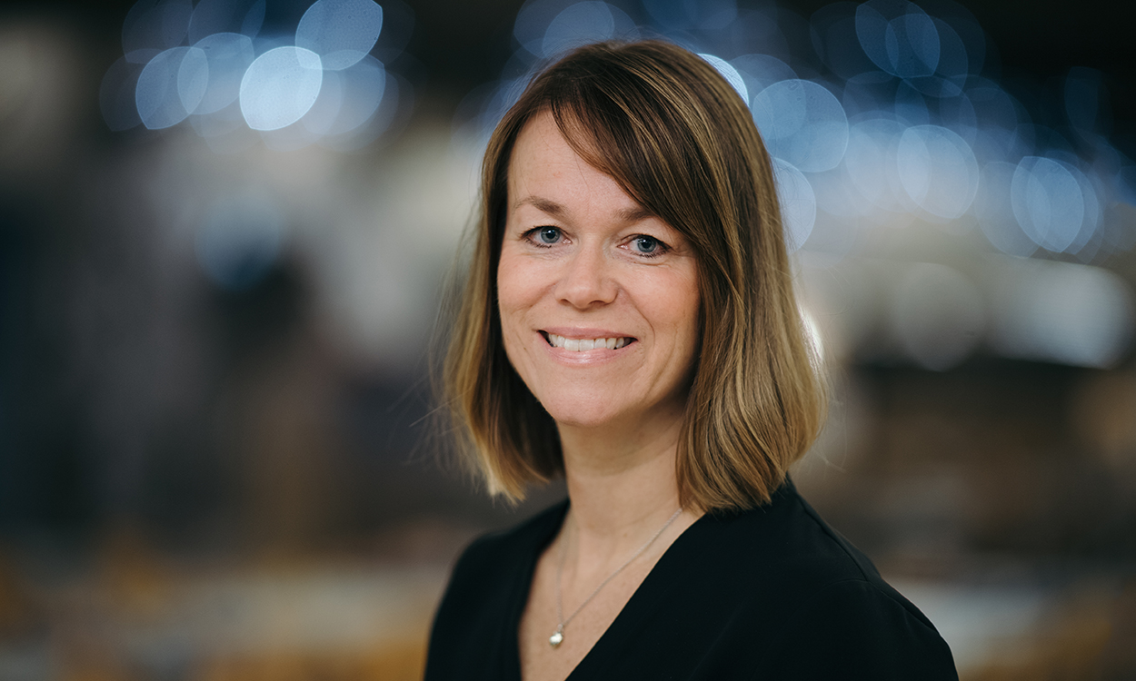 Kjersti Høklingen jobber i DNB i Bjørvika 