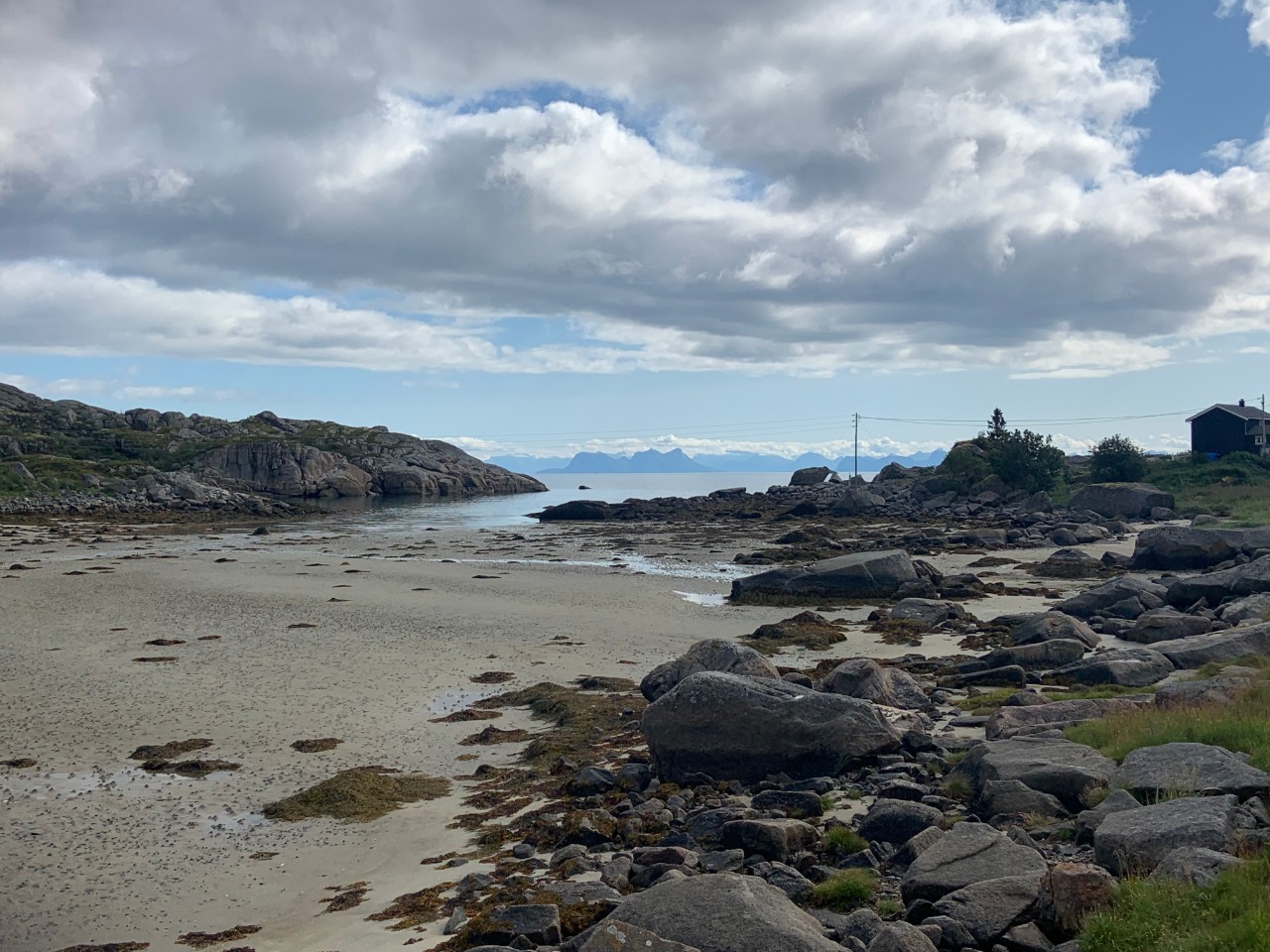 strand og hav i Svolvær