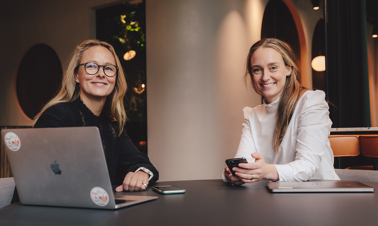 Elisabeth Haug, sjef i Vipps mobil, og Tonje Foss Kløve, produktsjef for Vipps mobil